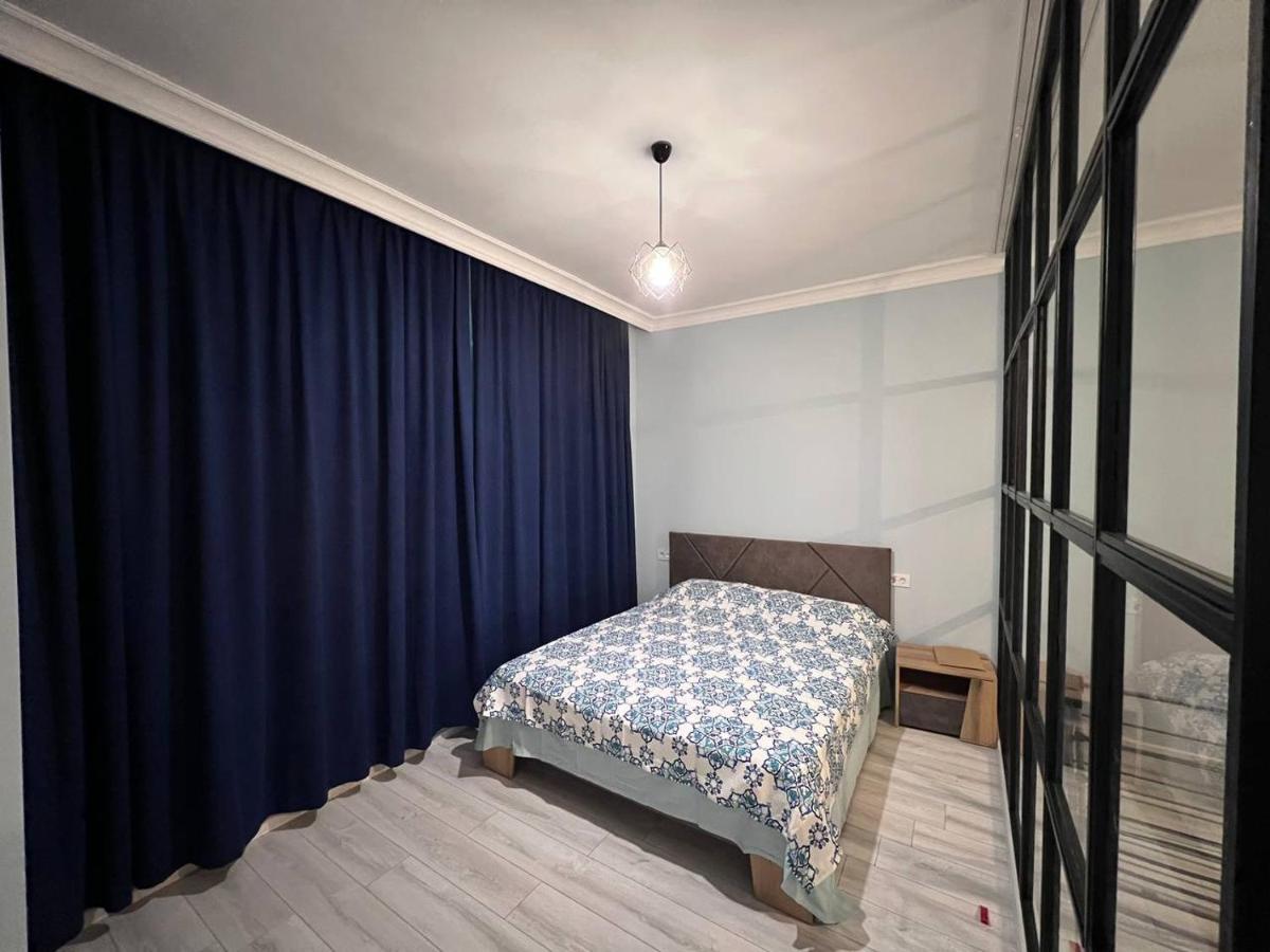 Apartment Merabi Μπατούμι Εξωτερικό φωτογραφία