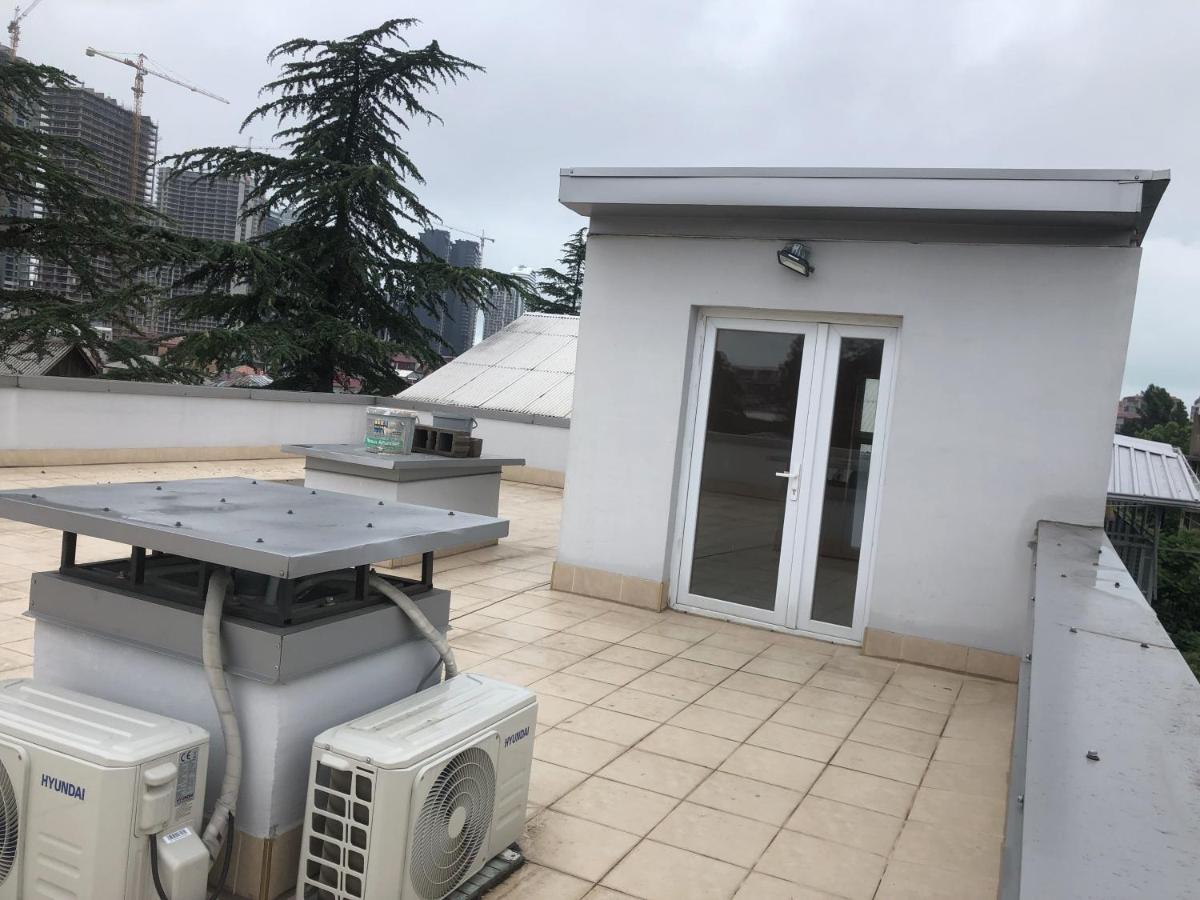 Apartment Merabi Μπατούμι Εξωτερικό φωτογραφία