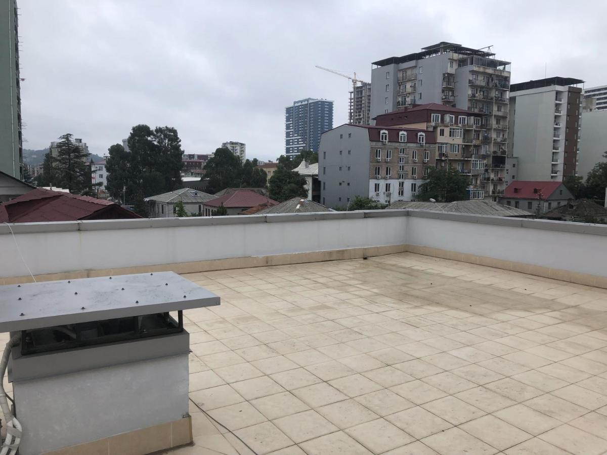 Apartment Merabi Μπατούμι Εξωτερικό φωτογραφία