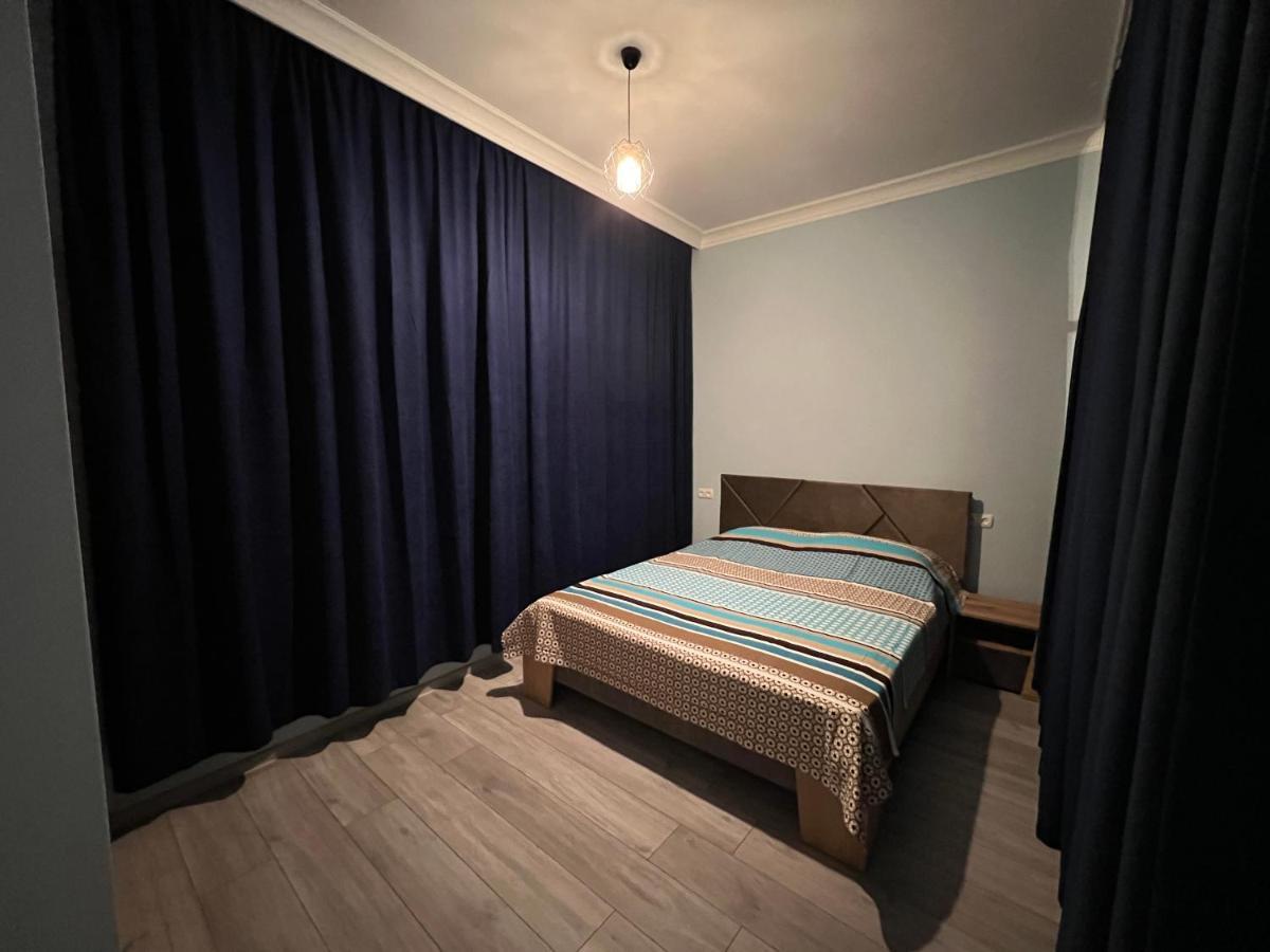 Apartment Merabi Μπατούμι Εξωτερικό φωτογραφία