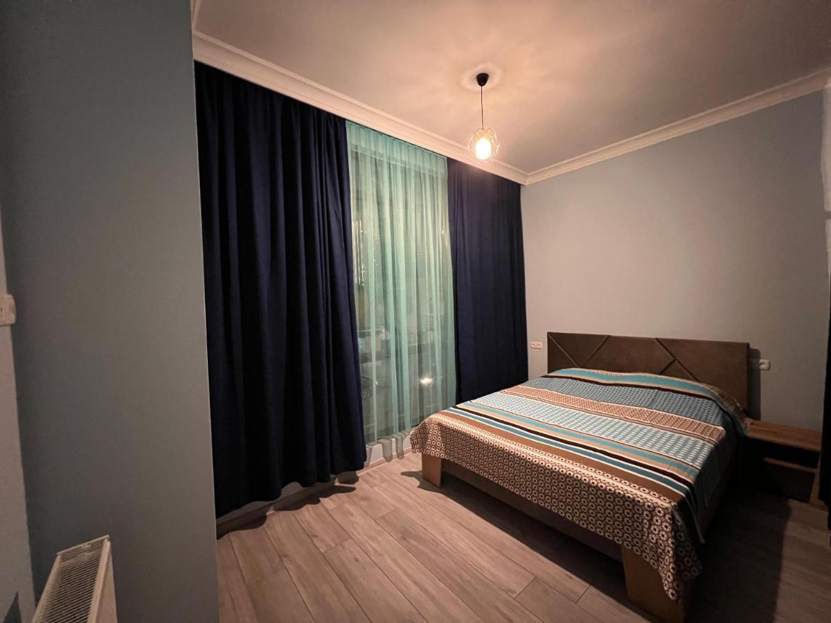 Apartment Merabi Μπατούμι Εξωτερικό φωτογραφία