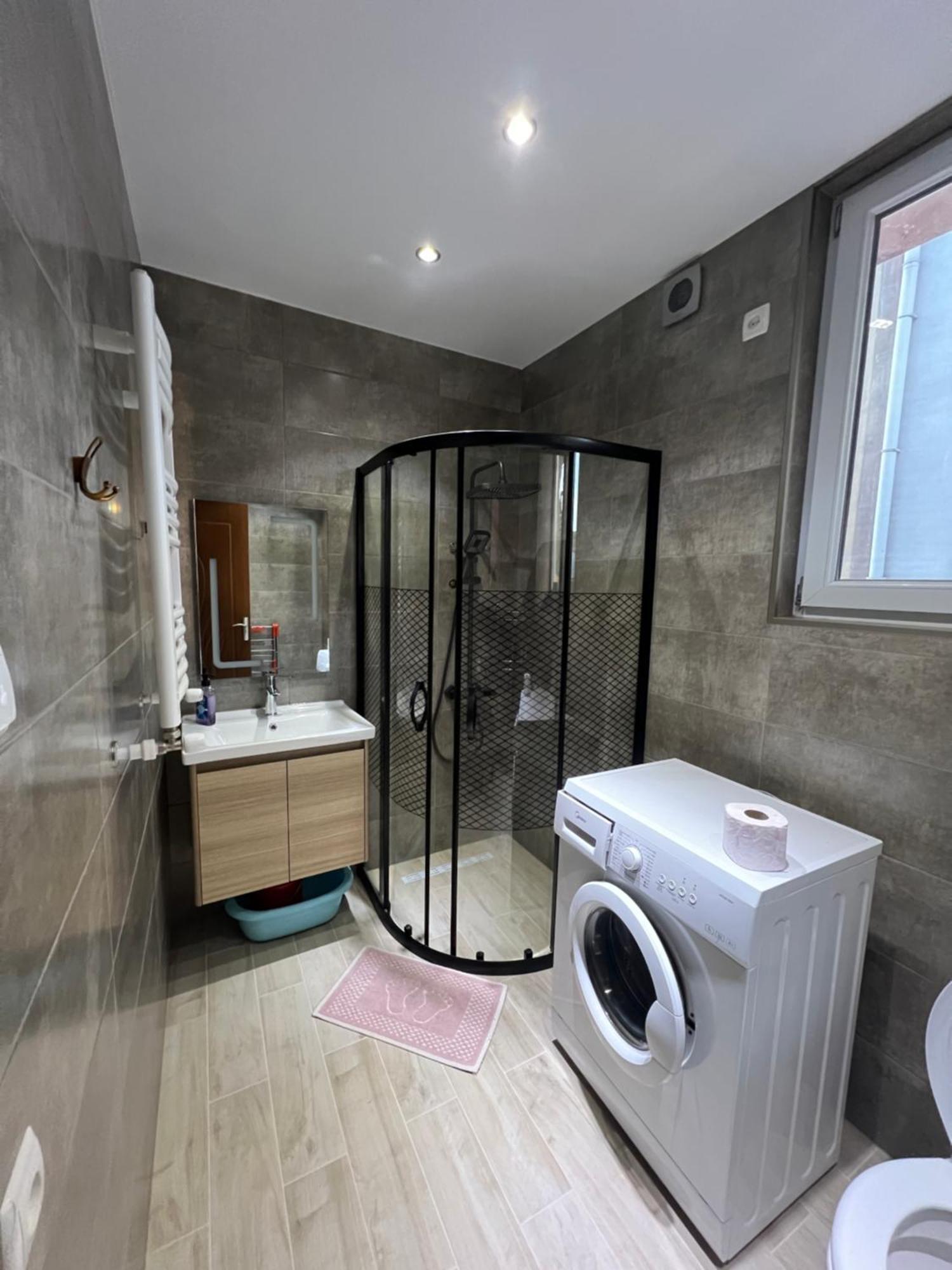 Apartment Merabi Μπατούμι Εξωτερικό φωτογραφία