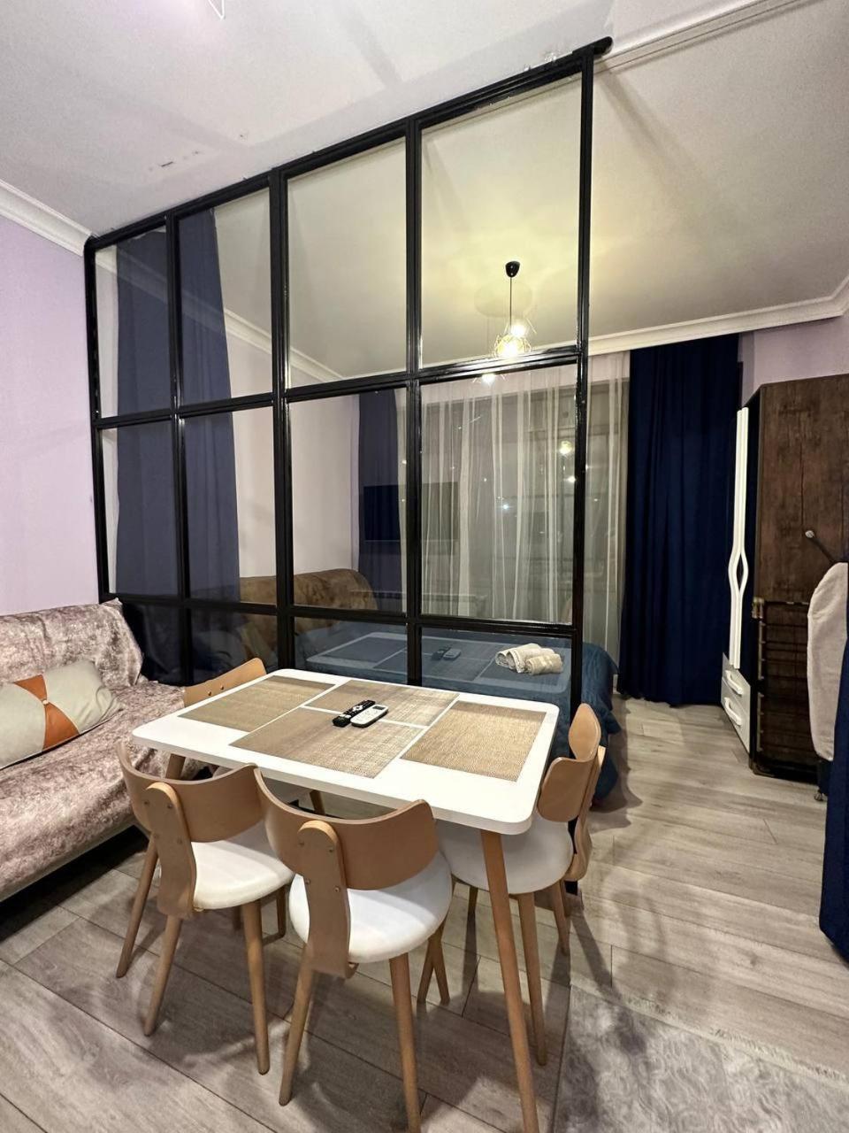 Apartment Merabi Μπατούμι Εξωτερικό φωτογραφία