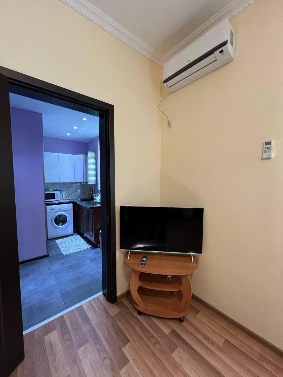 Apartment Merabi Μπατούμι Εξωτερικό φωτογραφία