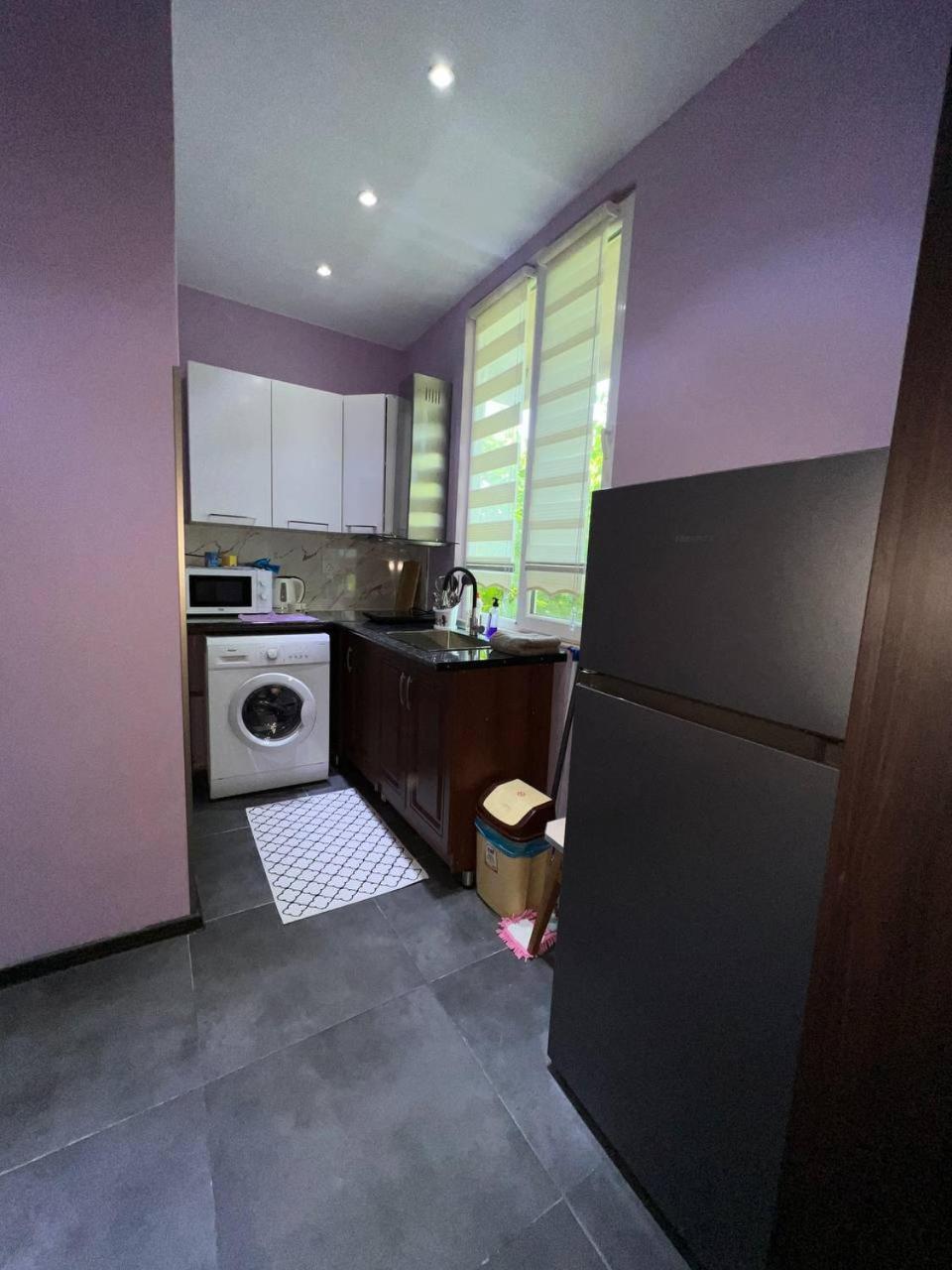 Apartment Merabi Μπατούμι Εξωτερικό φωτογραφία