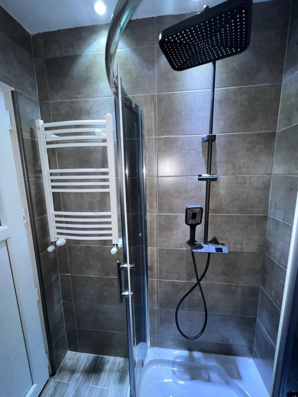 Apartment Merabi Μπατούμι Εξωτερικό φωτογραφία