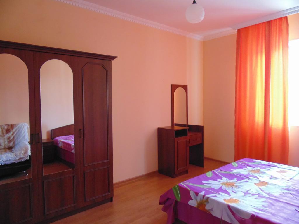 Apartment Merabi Μπατούμι Δωμάτιο φωτογραφία