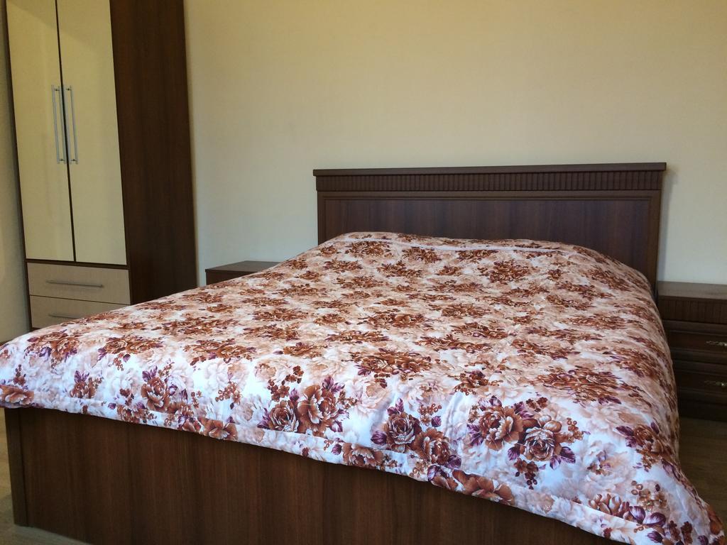 Apartment Merabi Μπατούμι Εξωτερικό φωτογραφία