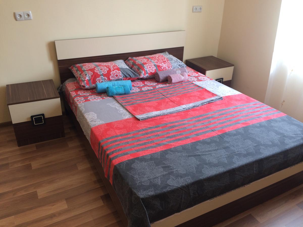 Apartment Merabi Μπατούμι Εξωτερικό φωτογραφία